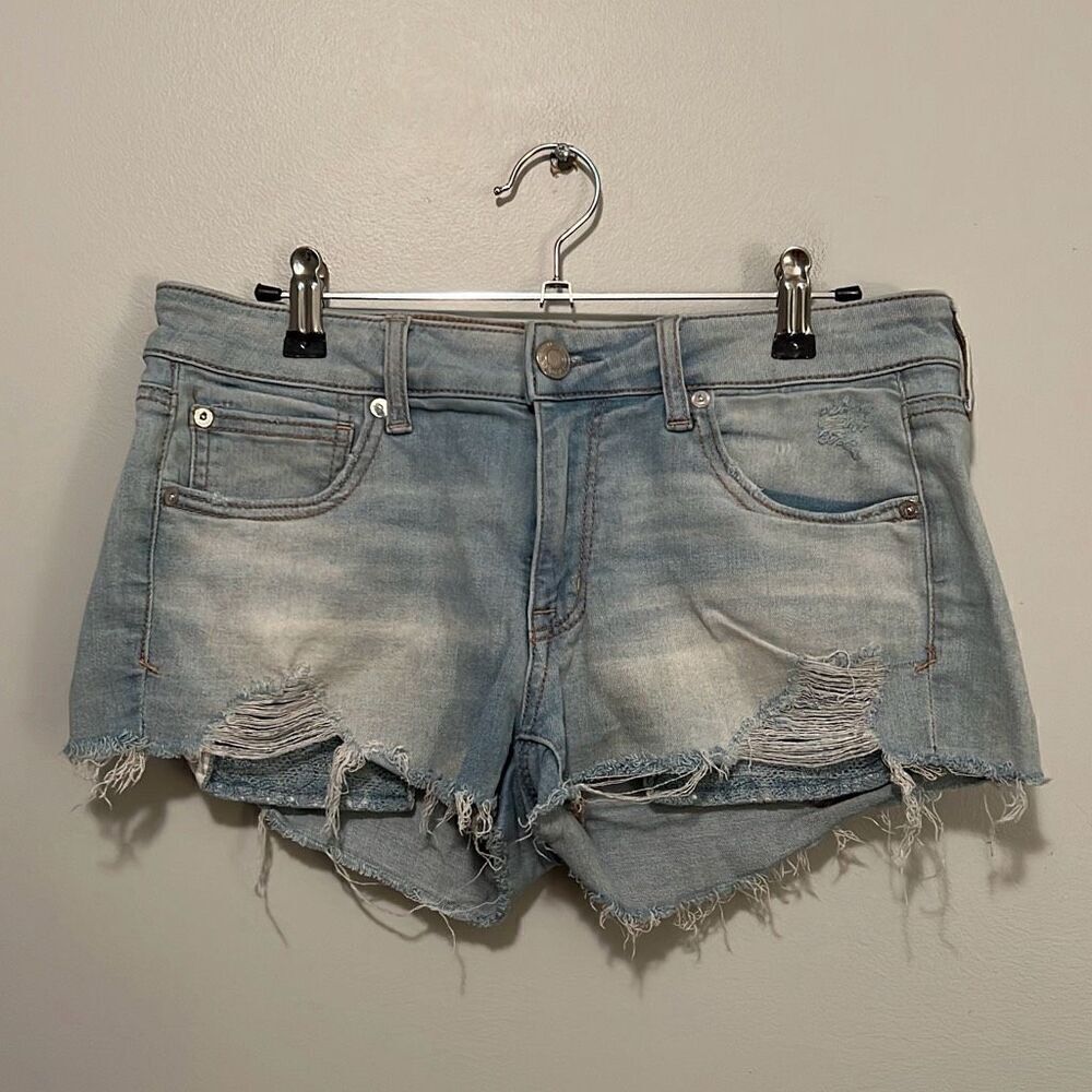 American Eagle Women's Light Blue Distressed High-Rise Denim Shorts